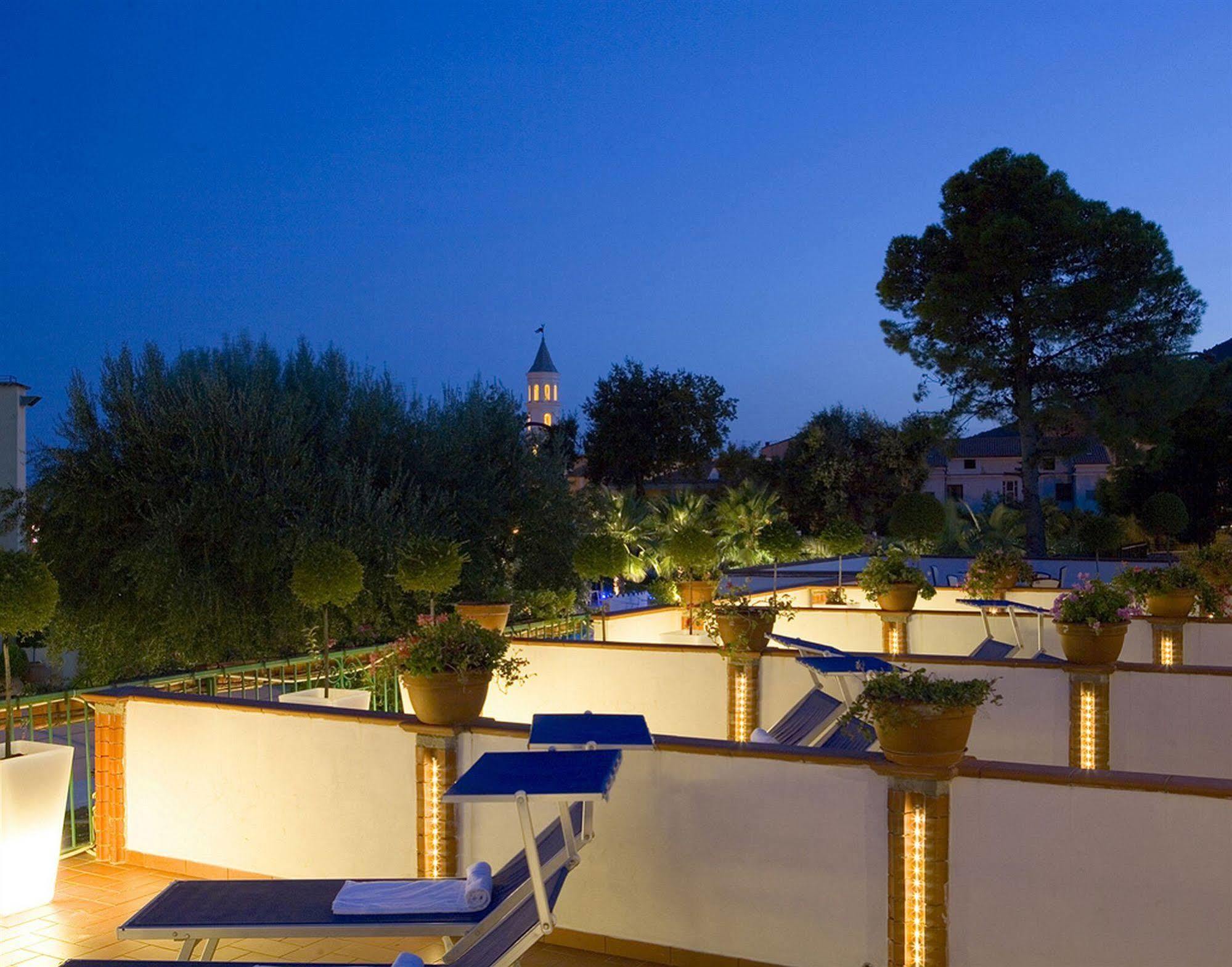 Hotel Ristorante Cavaliere Скарио Экстерьер фото