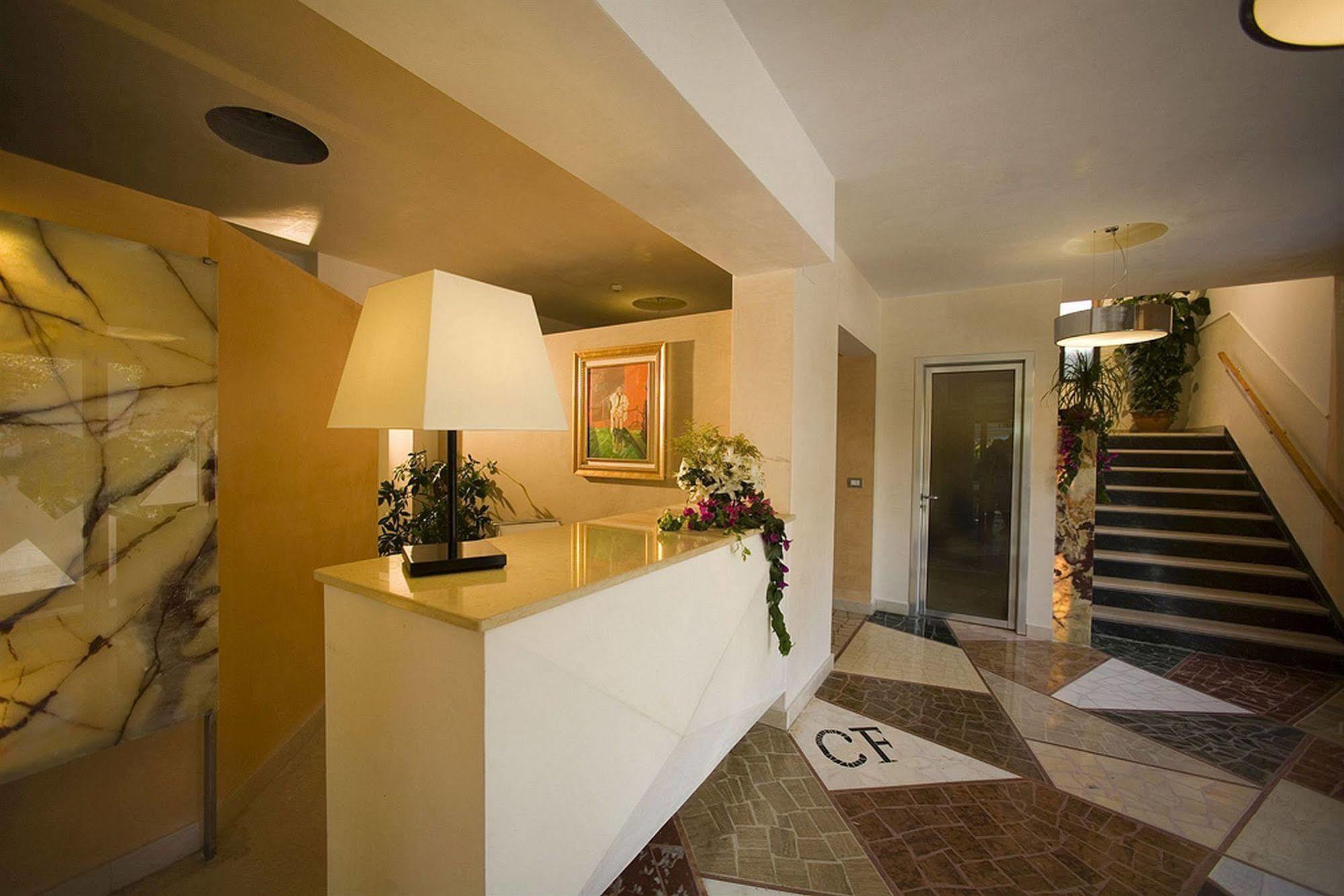 Hotel Ristorante Cavaliere Скарио Экстерьер фото