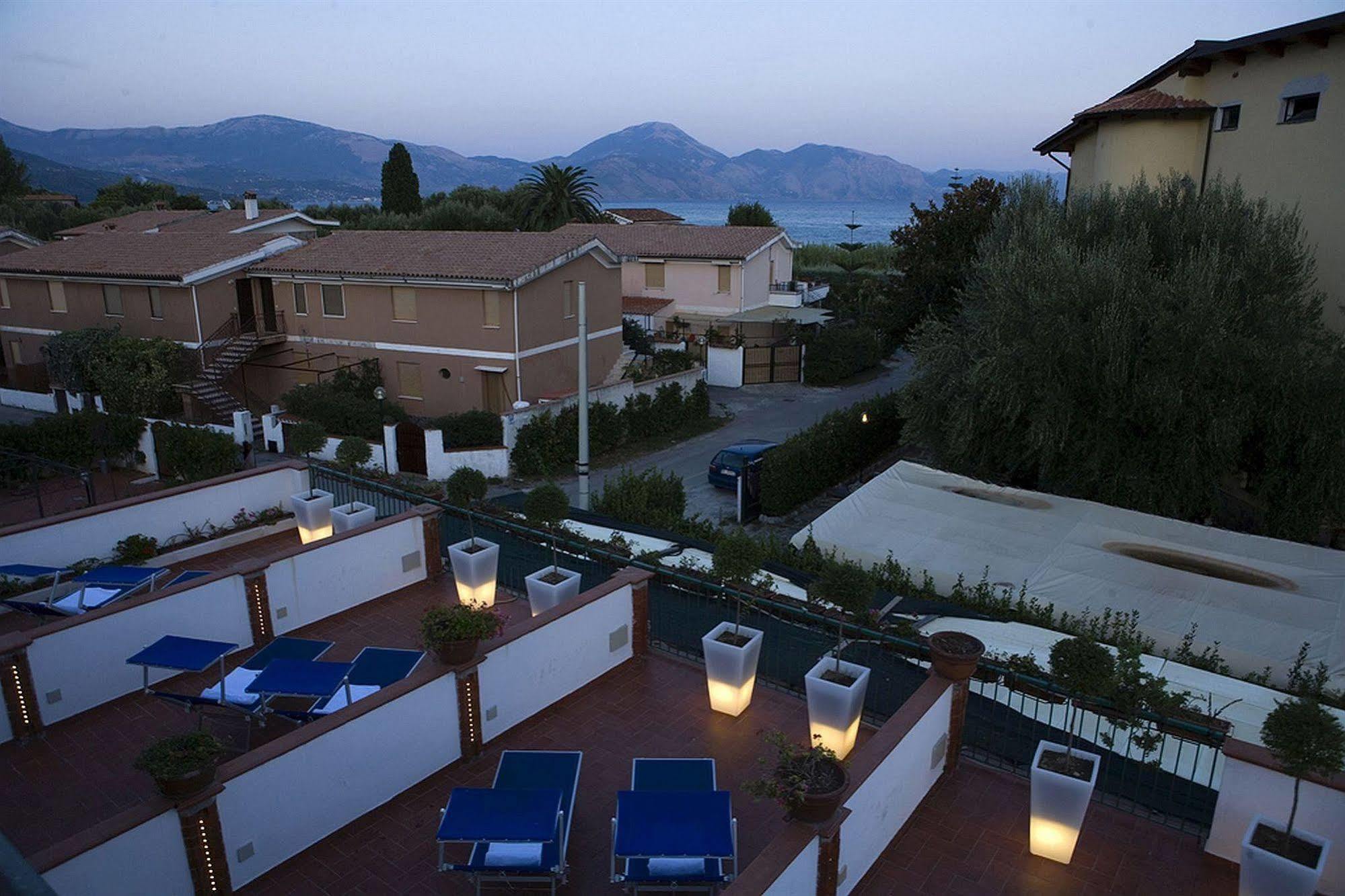 Hotel Ristorante Cavaliere Скарио Экстерьер фото