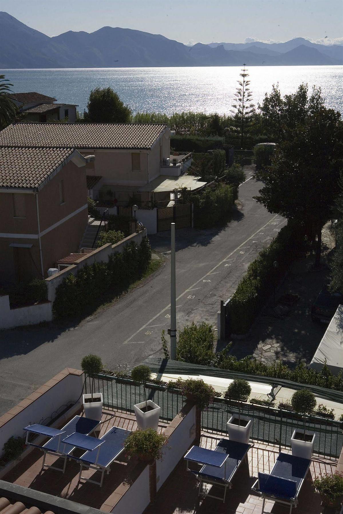 Hotel Ristorante Cavaliere Скарио Экстерьер фото